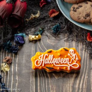 embosator decupator text halloween turta dulce